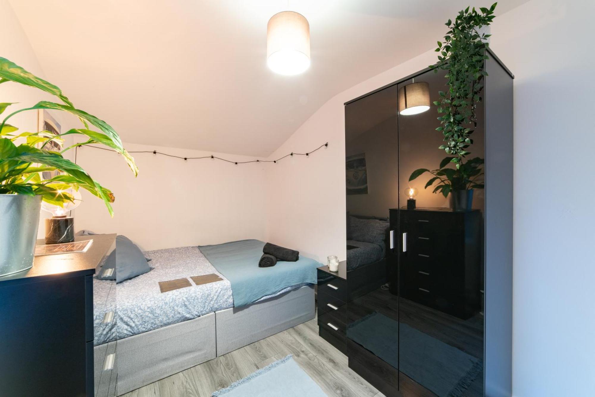 Cozy Rooms In Shared Accommodation Near Anfield Stadium With Parking And Wifi リヴァプール エクステリア 写真