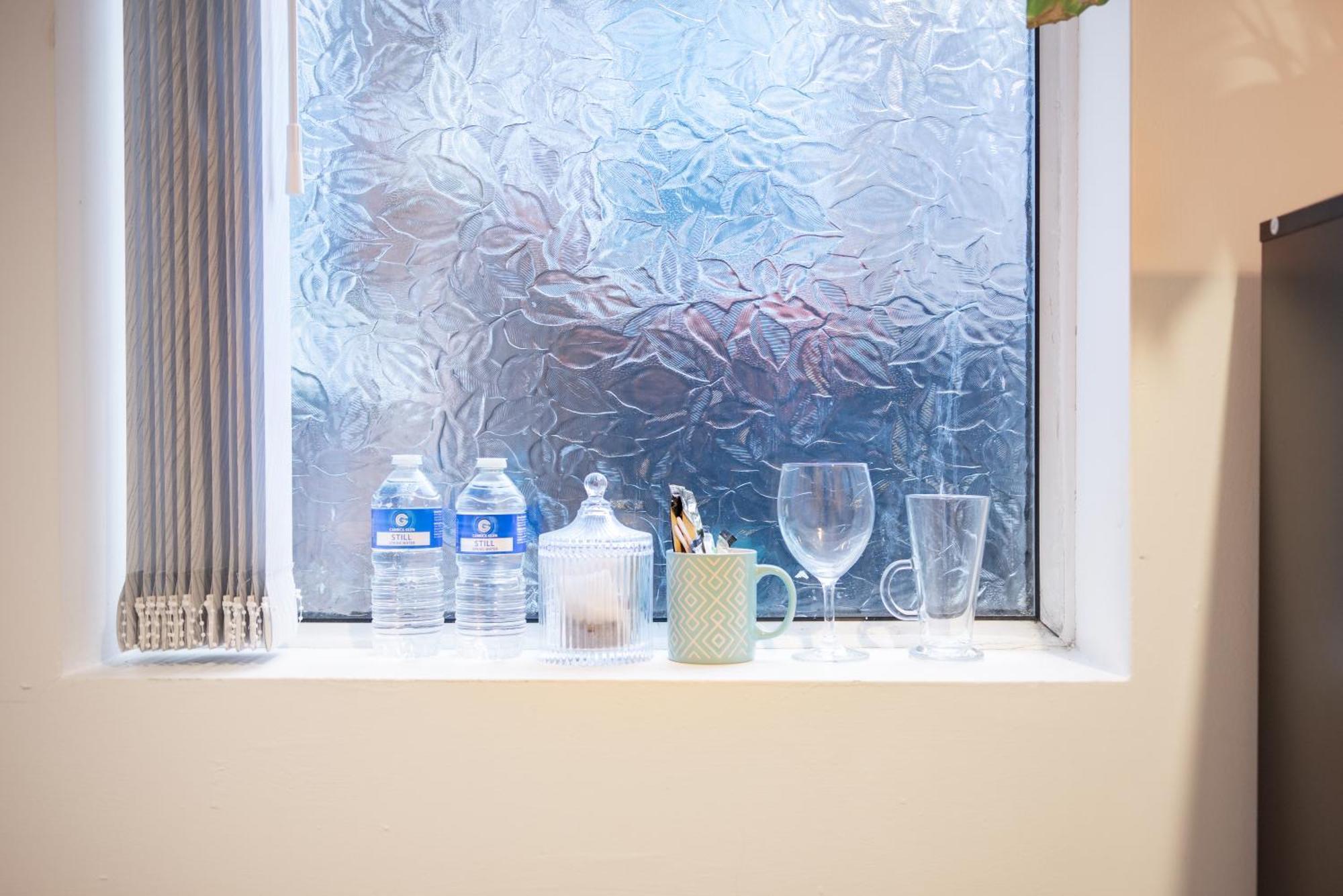 Cozy Rooms In Shared Accommodation Near Anfield Stadium With Parking And Wifi リヴァプール エクステリア 写真